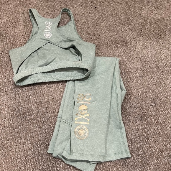 soulcycle Other - SoulCycle set, size small, very good condition.